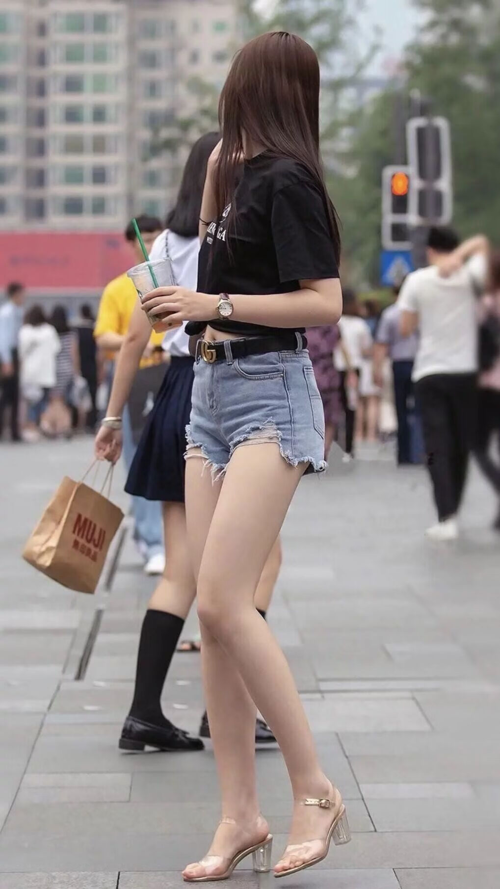 维达德卡萨布兰卡中场核心发挥出色，助力球队进攻，卡萨布兰卡 经典对白