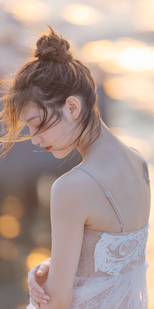 新西兰全黑队的防守精确而迅速，给对方施加巨大的压力，新西兰队长